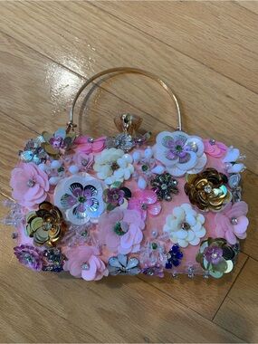 Amazon Pink Floral Sequin & Bead Evening Clutch with Gold Handle